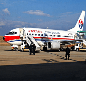 栎社机场空运航空快运业稳步发展的原因是什么？